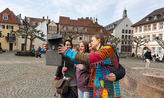 Gruppenfoto für die Siegerurkunde beim Cityquest Heidelberg