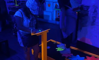 Neon Minigolf
